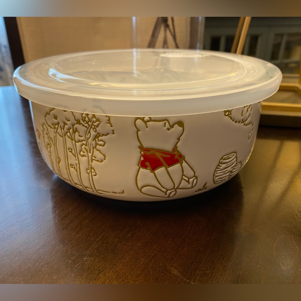 NWT Disney Winnie the Pooh Large Ceramic Food Storage / Cereal Container